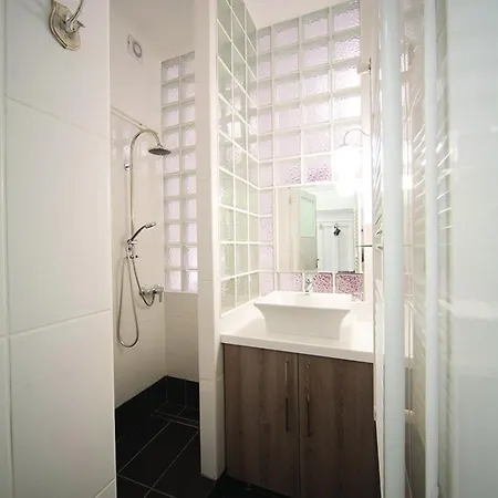 Judy And Sandor Apartament *