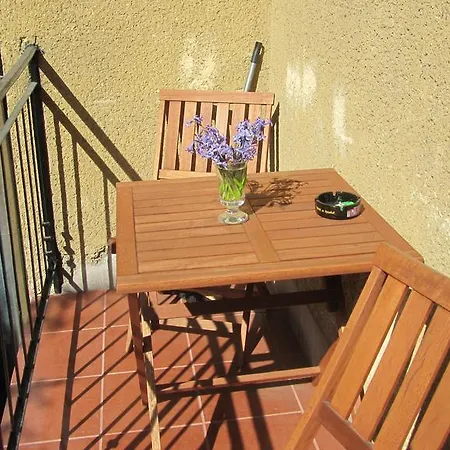 Judy And Sandor Apartmen Daire *