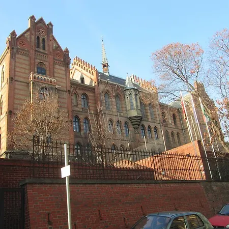 Judy And Sandor Budapeszt