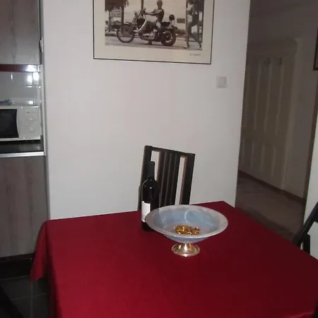 Judy And Sandor Apartmen Daire
